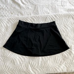 NWOT DSG Swim/Workout Skirted Bottoms